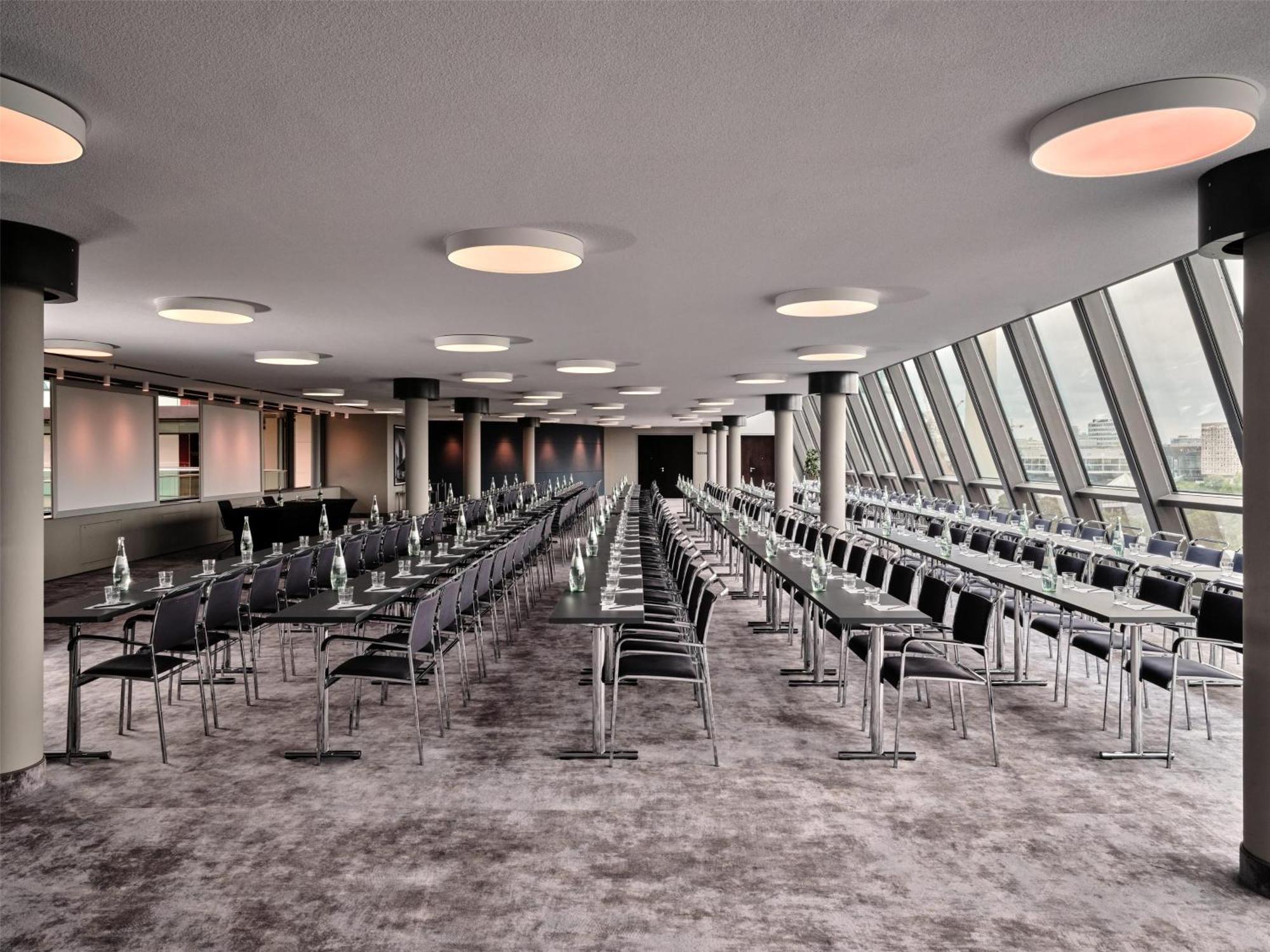 Radisson Collection Hotel, Berlino Esterno foto
