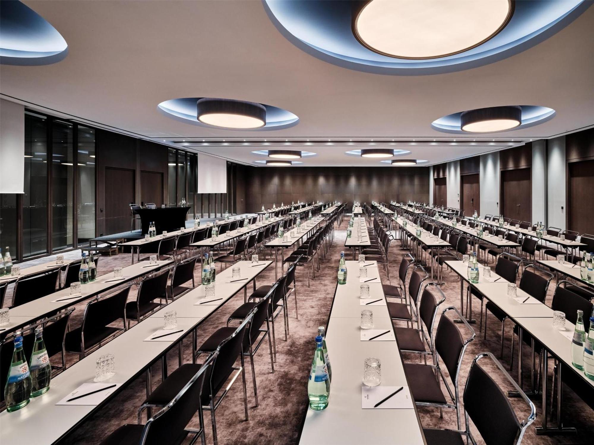Radisson Collection Hotel, Berlino Esterno foto